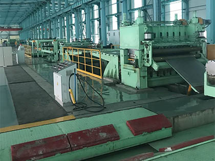 Uncoiling and Slitting Equipment